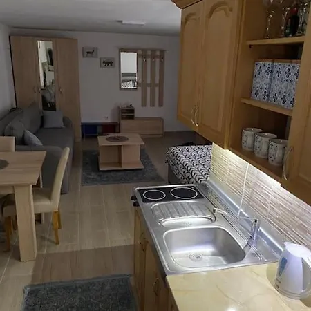 Zaovinski Kutak - 30m2 * Bajina Basta